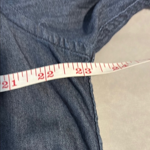 Guess Blue Casual Button Down Shirt with Long Sleeves - Picture 5 of 7